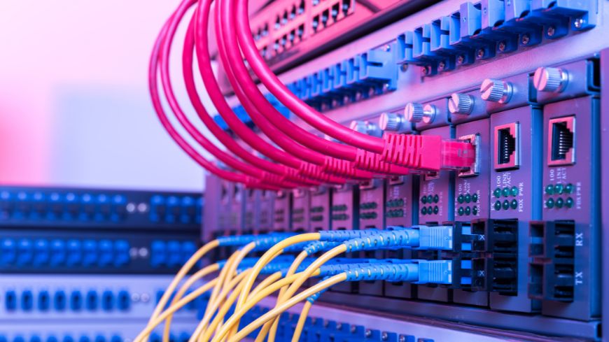 Redes y fibra óptica